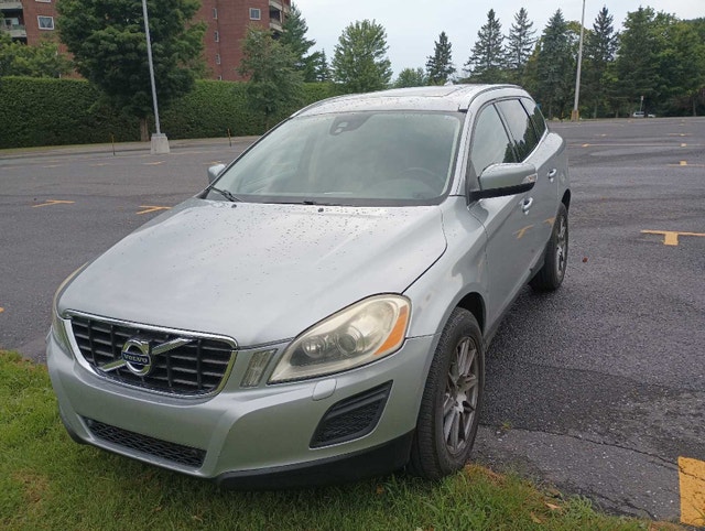 VOLVO XC60 2012 T6 Silver 177kkm — photo 4