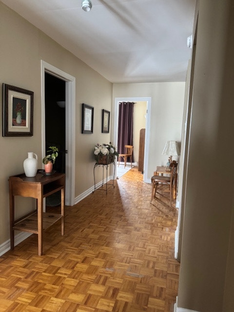 Chambre privée à louer dans grand logement — photo 1