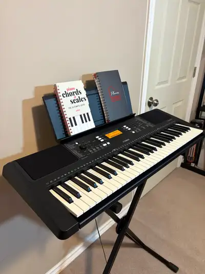 YAMAHA KEYBOARD PIANO IN MINT CONDITION & ACCY, View more