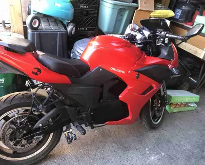 READ Used Daymak Em2 2023 Price is firm. CASH ONLY NO ETRANSFER NO TEST WITHOUT CASH 2 headlights ar...