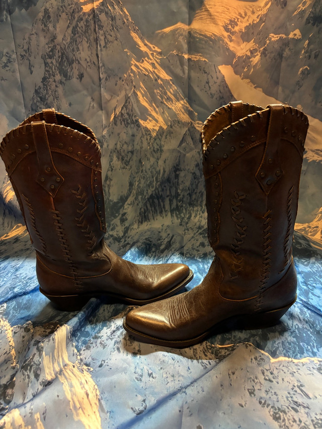 Boots #4 - ladies 7.5 in Women's - Shoes in Strathcona County