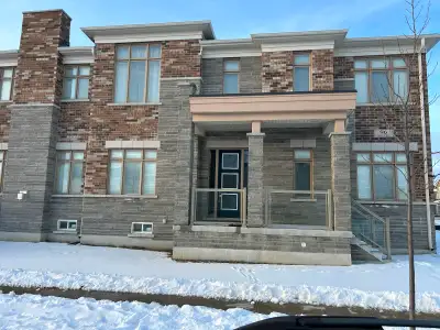 ***House for Lease in Stouffville*** ️ 5-Bedrooms 5-Bathroom 4 Parking Space $4500 per month plus ut...