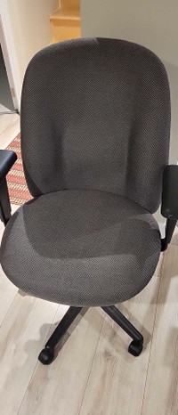 Chaise pneumatique grise