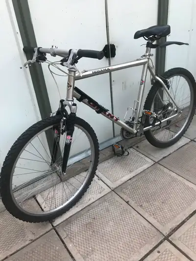 Vélo de montagne Giant Iguana SE, 54cm, quasi neuf, léger, Voir plus