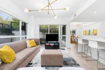 2 BED + 2 BATH | FURNISHED LUXURY CONDO FOR LEASE $4,600 / month Low noise – one small dog friendly...