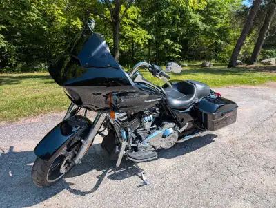 2018 Harley Davidson Road Glide Special I call this bike a couch on wheels! Ultimate touring bike an...
