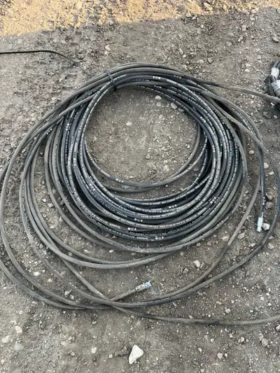 Assortment of hydraulic hoses. Lots of sizes and lengths. Some new and some used. Whole lot must go....