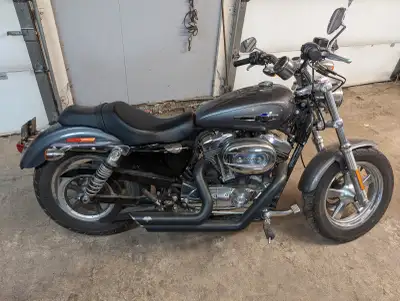 1200cc, Vance and Hines exhaust, very nice condition, comes with two helmets and original exhaust