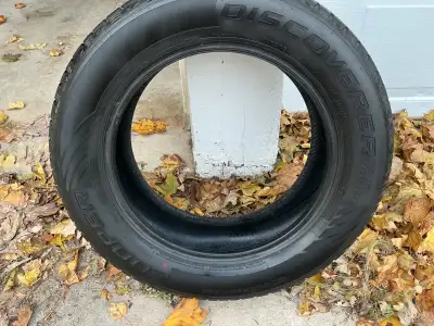 225 60 17 snow tires set of four good shape dot code 0921. 100 for 4