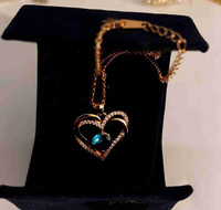 LOUISA SECRET 24K  gold plated HEART HEART DESIGN Necklace