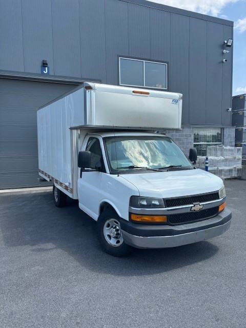 Chevrolet Express 3500 2012 dans Autos et camions  à Longueuil/Rive Sud - Image 3