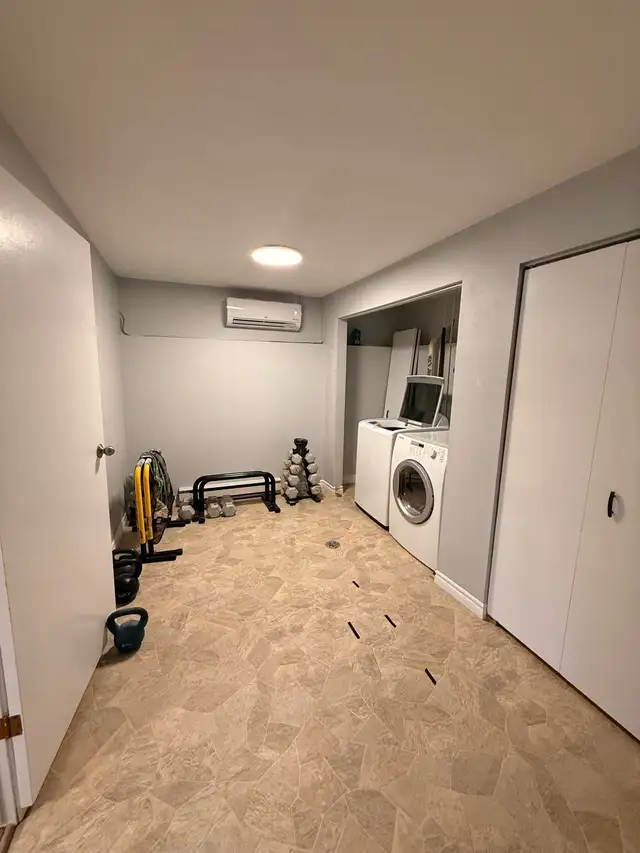 Private room for rent in Room Rentals & Roommates in Dartmouth - Image 5