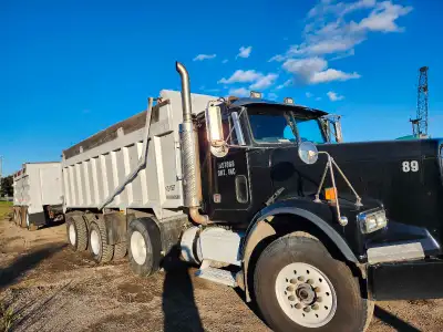 Tri axle dump truck for sale 1999 Freightliner Caterpillar Engine C12 With Cobra trailer Tri Axle 20...