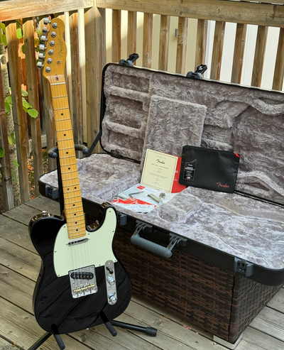 Fender US Professional II Telecaster w/Molded Case, View more