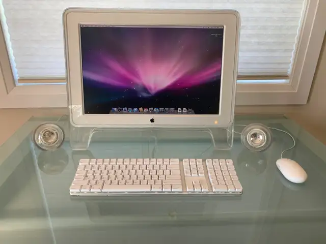 Apple G4 computer in Desktop Computers in Kitchener / Waterloo - Image 2