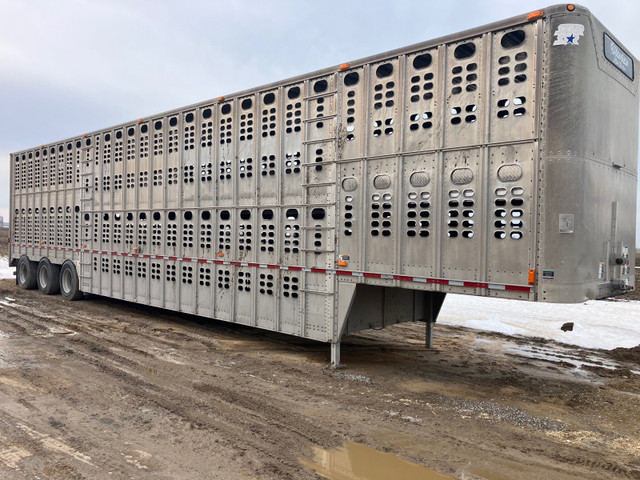 Wilson cattle trailer  in Heavy Trucks in Grand Bend