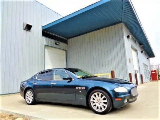 2005 Maserati Quattroporte GT-4.2L V8--CLEAN CARFAX in Cars & Trucks in Edmonton