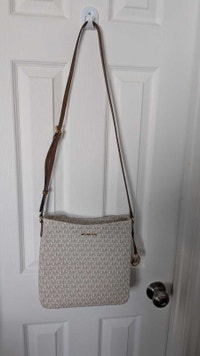Michael Kors Cross Body Bag Oshawa / Durham Region Toronto (GTA) Preview