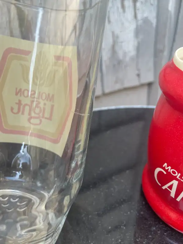 Vtg Molson Lot Light Beer Glass Two Canada Koozies Button & Ski in Arts & Collectibles in Richmond - Image 7