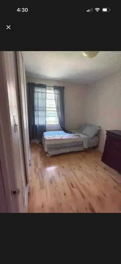 Furnished private room available in a shared house near Barber Street. Move-in is available November...