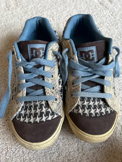 DC skateboarding shoe, View more