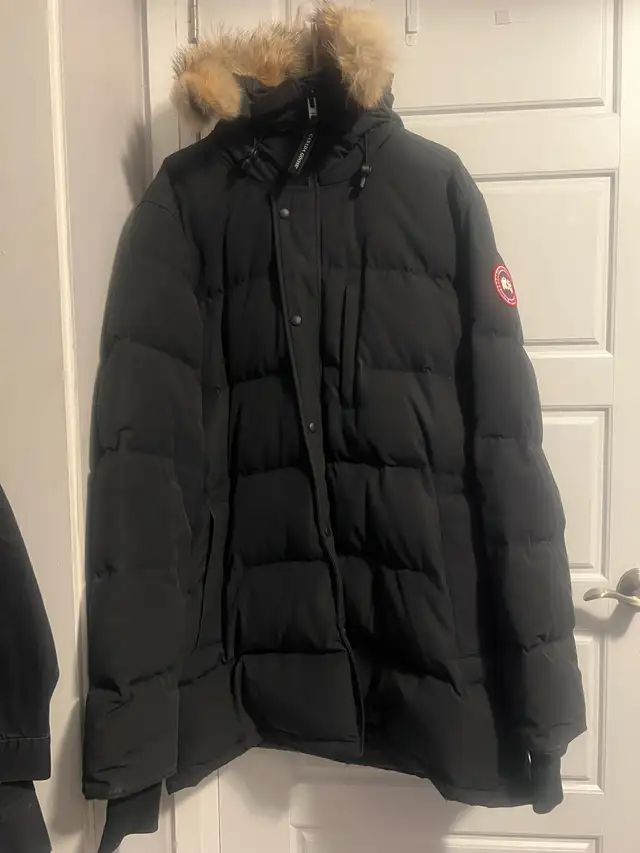 Canada Goose Expedition Parka in Men's in City of Toronto - Image 4
