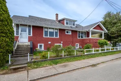 A Rare Cumberland Gem – Timeless Charm Meets Future Potential 3 blocks from downtown, nestled on a p...