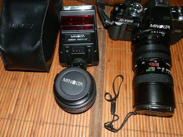 MINOLTA X-700 50mm Camera, Black, almost NEW! in Cameras & Camcorders in City of Halifax - Image 3