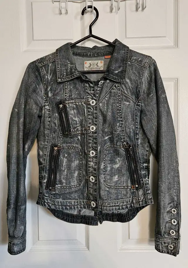 Brand name women's clothing in Women's - Tops & Outerwear in Oshawa / Durham Region - Image 2