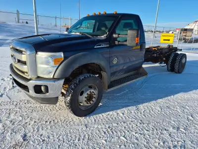 2011 Ford F550 XLT, deleted 6.7 powerstroke turbo diesel, only 179 KM, low KM, cab and chassis, WB 1...