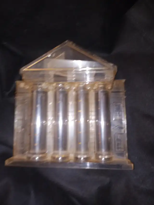 VINTAGE  COIN  BANK65157321301889121