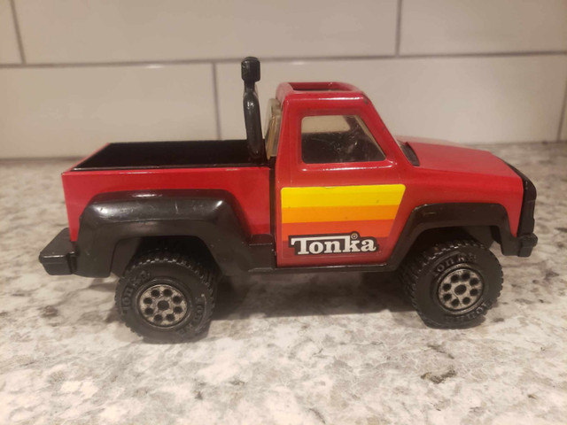 Tonka 1979 Vintage Pickup Truck 9" in Toys & Games in Edmonton - Image 2