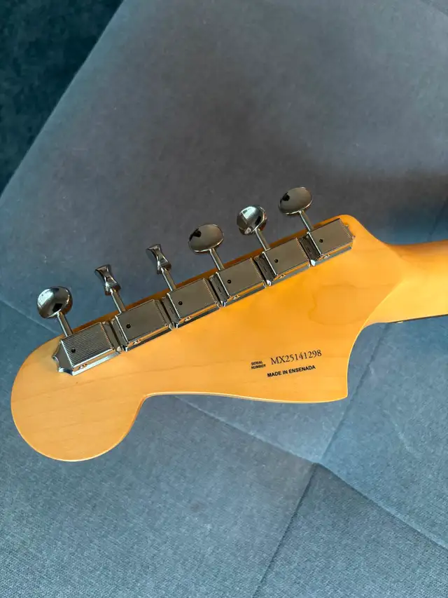 Fender Player II Jazzmaster in Guitars in Ottawa - Image 5
