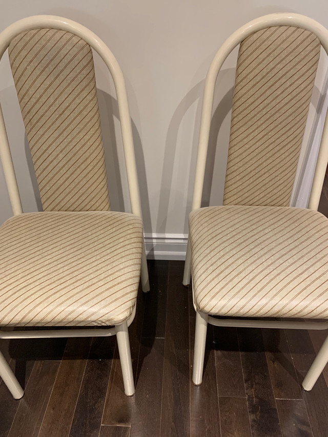 Vinyl Chairs in Home Décor & Accents in Markham / York Region