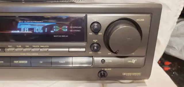 Technics SA-EX410 Stereo Receiver in Stereo Systems & Home Theatre in Mississauga / Peel Region - Image 4