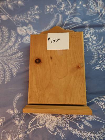 PETITE ARMOIRE EN PIN POUR ÉPICES, View more