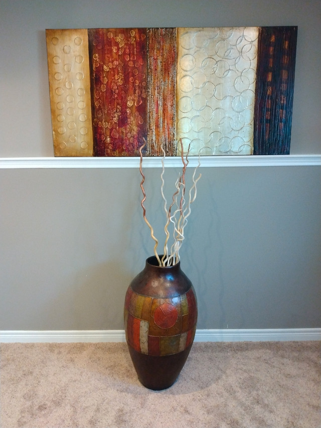 REAL CANVAS PRINT AND MATCHING VASE  in Home Décor & Accents in St. Catharines - Image 4