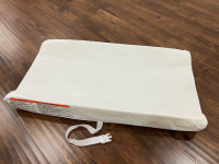 Munchkin Diaper Changing Pad, 16" x 31" with 2 covers 