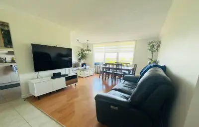 3-Bedroom Corner Condo for Rent – Parking Included – Ottawa East (Aug 1) Price: $2,400 / month + hyd...