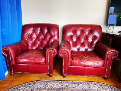 Pair of Oversized Tufted Leather Club Chairs – Heritage Build |, View more