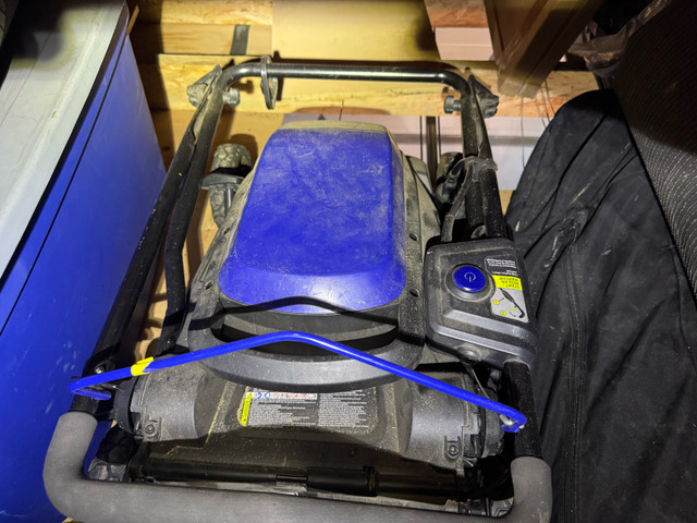 Kobalt Electric Lawnmower - 10 A - 16-in in Lawnmowers & Leaf Blowers in City of Toronto - Image 2