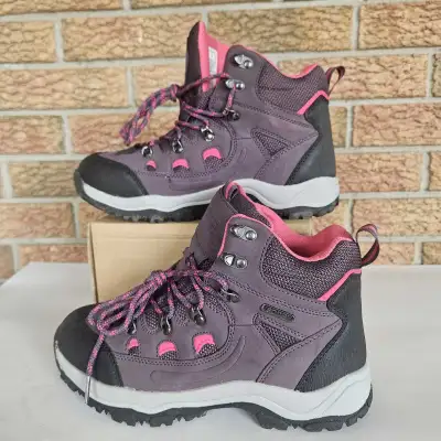 Mountain Warehouse Boots Womens Size 7 US , View more