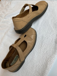 Josef Seibel - light brown shoes