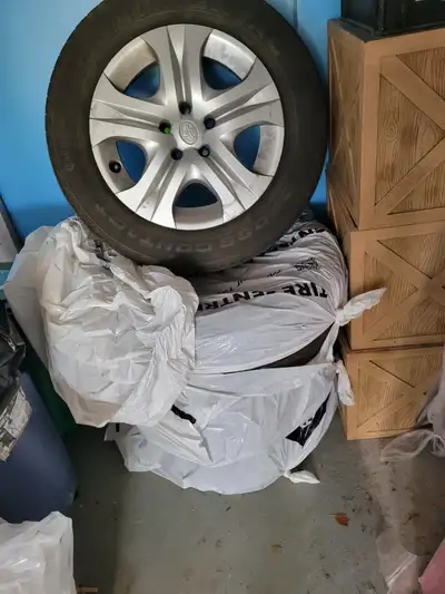 4 Tires Size 225/65 R17 102H Fits Toyota RAV 4 2014 Comes with RIM