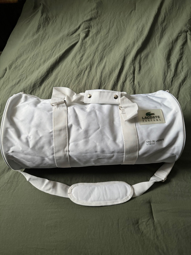 Lacoste white gym bag  in Women's - Bags & Wallets in Barrie - Image 3