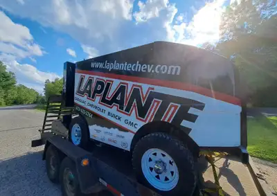 3,000 hours 4x4 GM engine Like new tires Like new battery Chrome grill and exhaust cover New extra c...