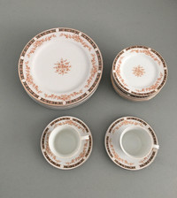 Set 14 Assiettes + 2 Tasses Victoria Fine China of Japan