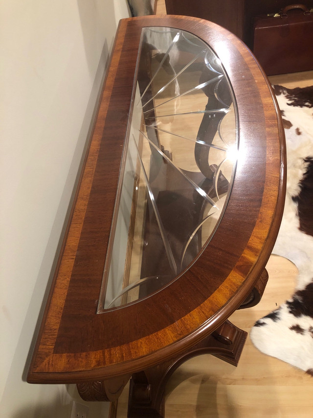 Sofa table/ entrance table in Other Tables in Calgary - Image 2