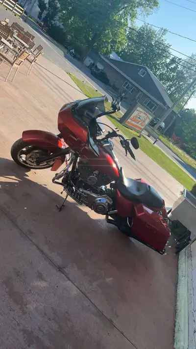 Very fun and good looking motorcycle. Stage 2 engine 1550cc and beautiful sound. Comes with tour pac...