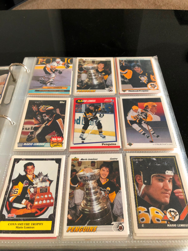 Vintage hockey and baseball card collection in binder 750 cards in Arts & Collectibles in City of Toronto - Image 4